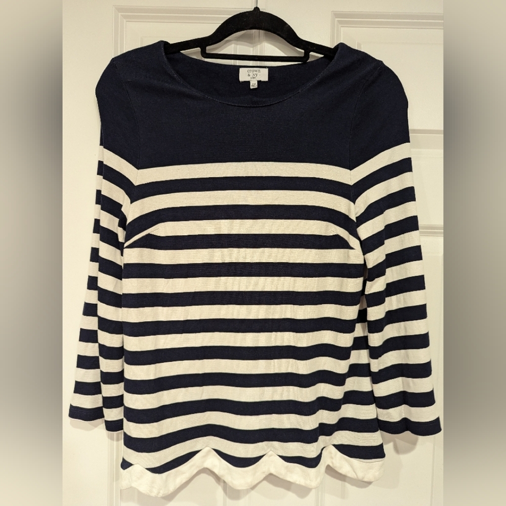 Crown & Ivy Blue and Cream 3/4 Sleeve Crew Neck Top with Scalloped Hem #142